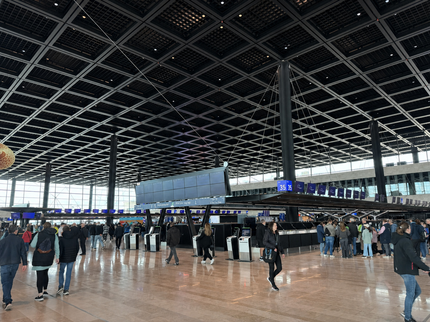 Check-in-Bereich im Terminal 3 des Flughafens Frankfurt