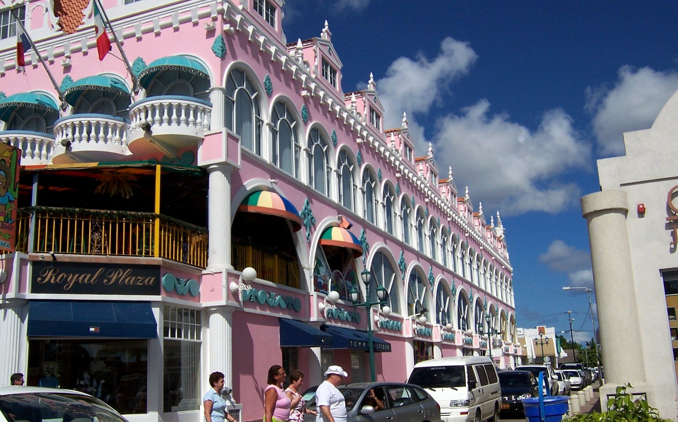 Farbenfrohe Gebäude in Oranjestad auf Aruba