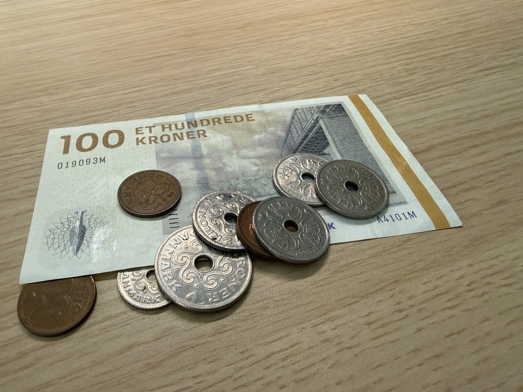 Dänische Kronen als Motiv für Trinkgeld auf Kreuzfahrt