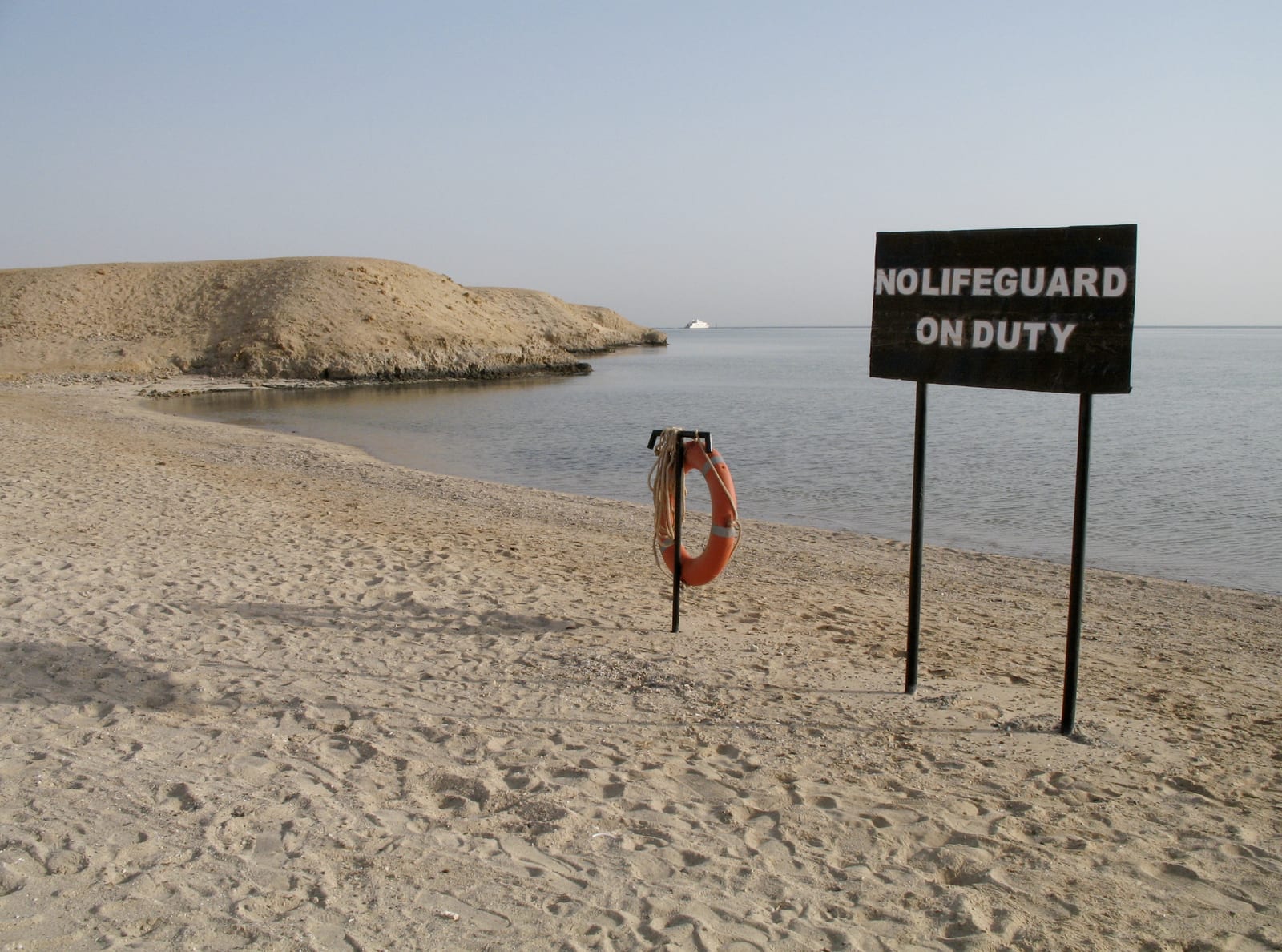 Hafen und Küste bei Port Ghalib in der Region Marsa Alam