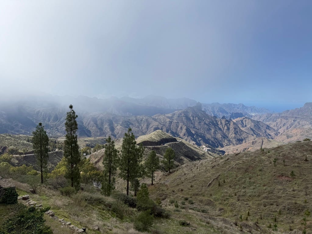 Berglandschaft mit tiefen Schluchten auf Gran Canaria