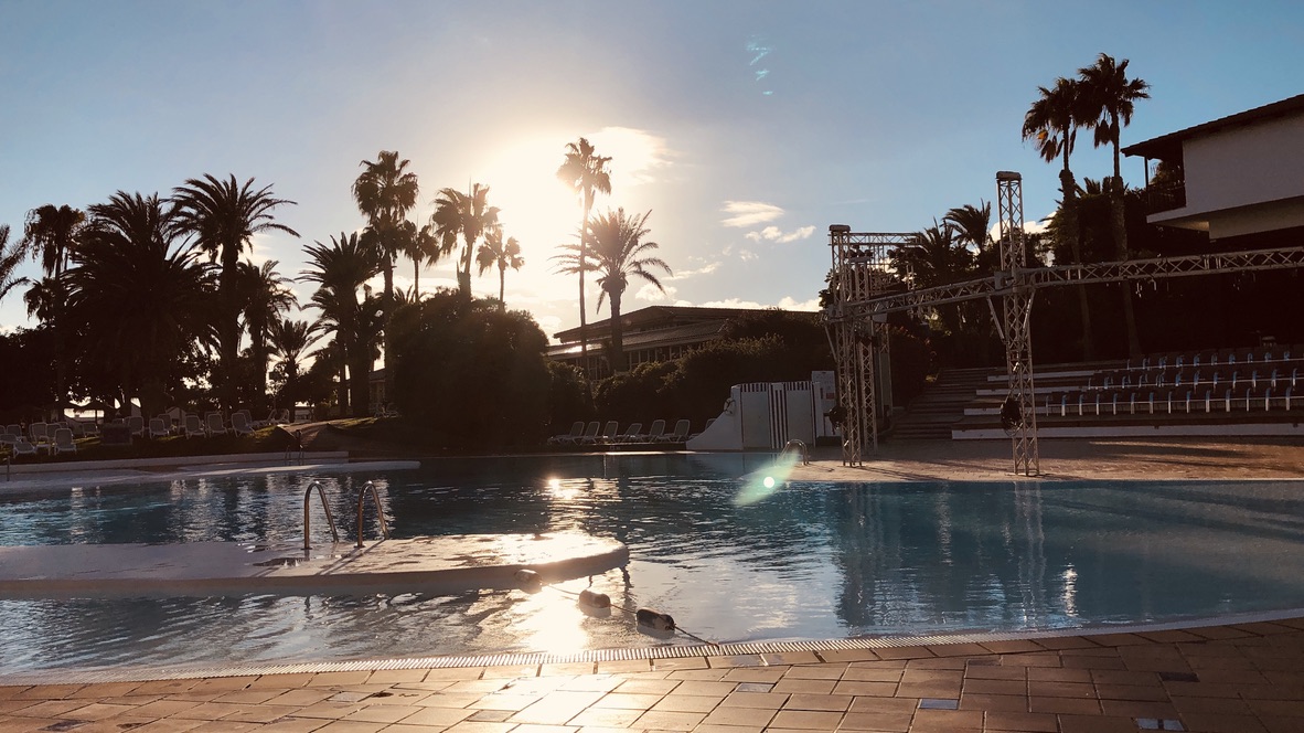 Abendlicht am Pool des Aldiana Club Fuerteventura